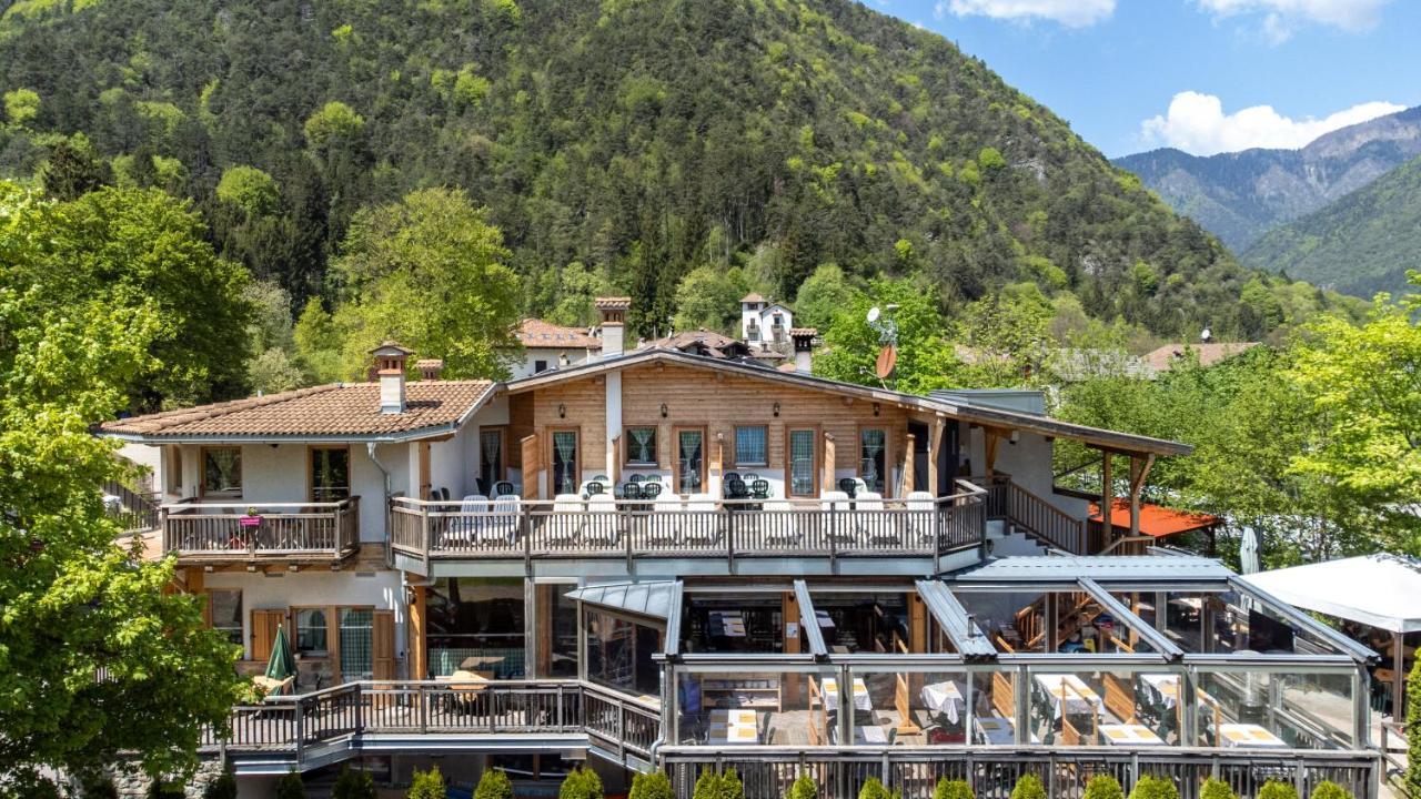 Camping Al Lago Ledro Pieve Di Ledro Buitenkant foto