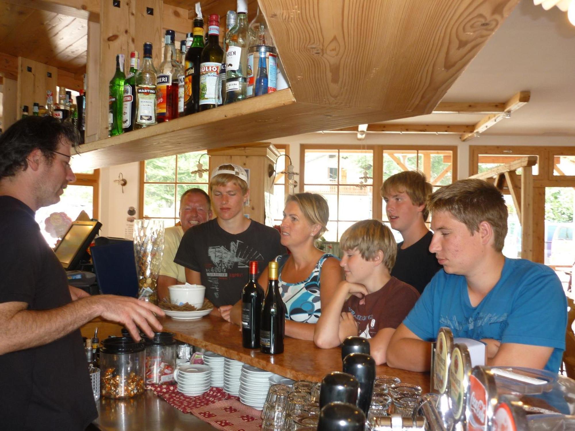Camping Al Lago Ledro Pieve Di Ledro Buitenkant foto
