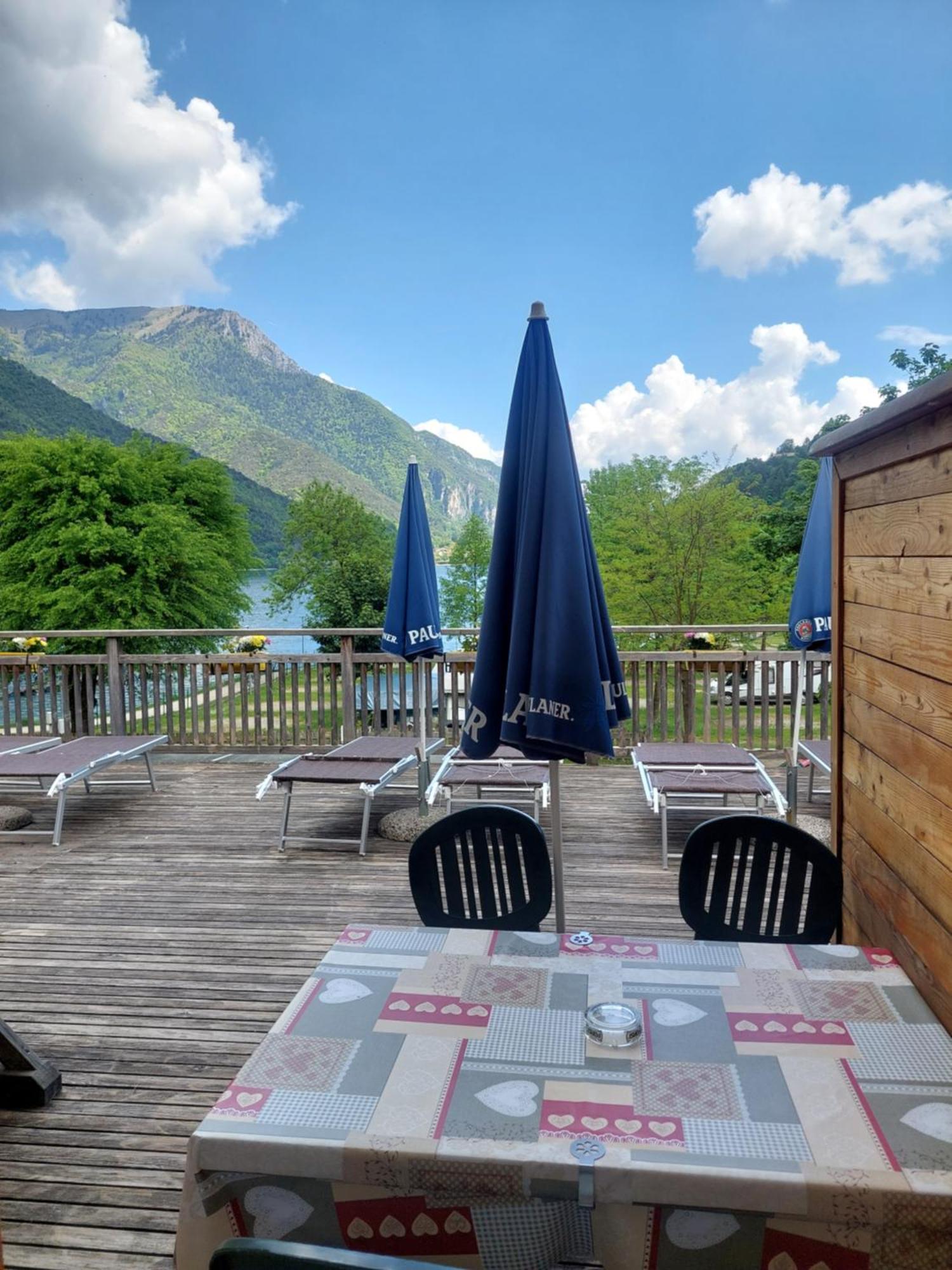 Camping Al Lago Ledro Pieve Di Ledro Buitenkant foto