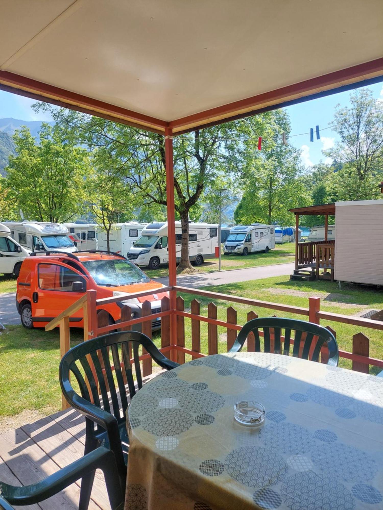 Camping Al Lago Ledro Pieve Di Ledro Buitenkant foto
